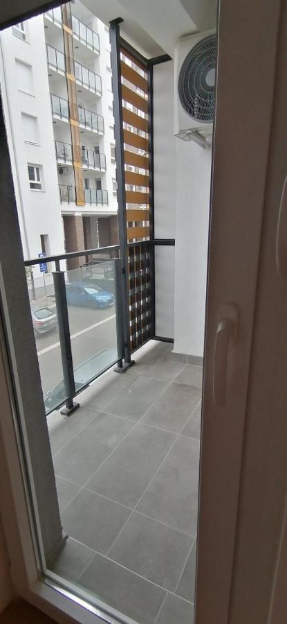 Appartamento Moonze Gate Belgrado Esterno foto