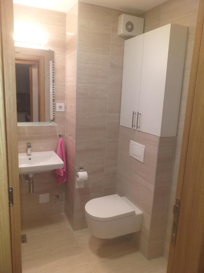 Appartamento Moonze Gate Belgrado Esterno foto