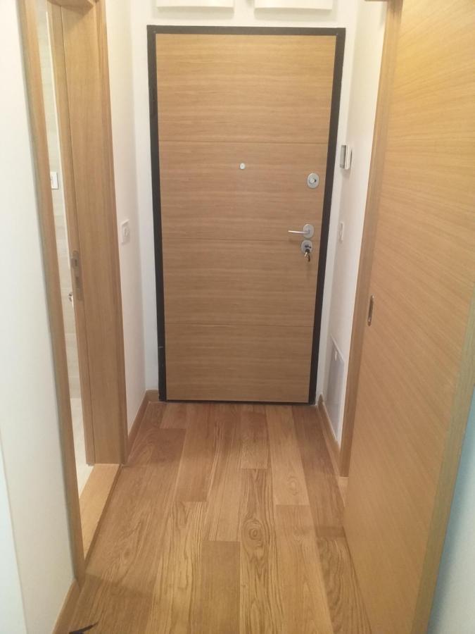 Appartamento Moonze Gate Belgrado Esterno foto